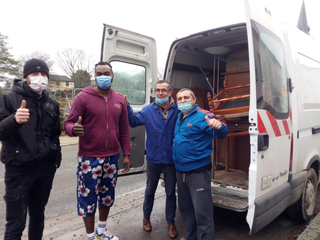 Coopération avec les exilés